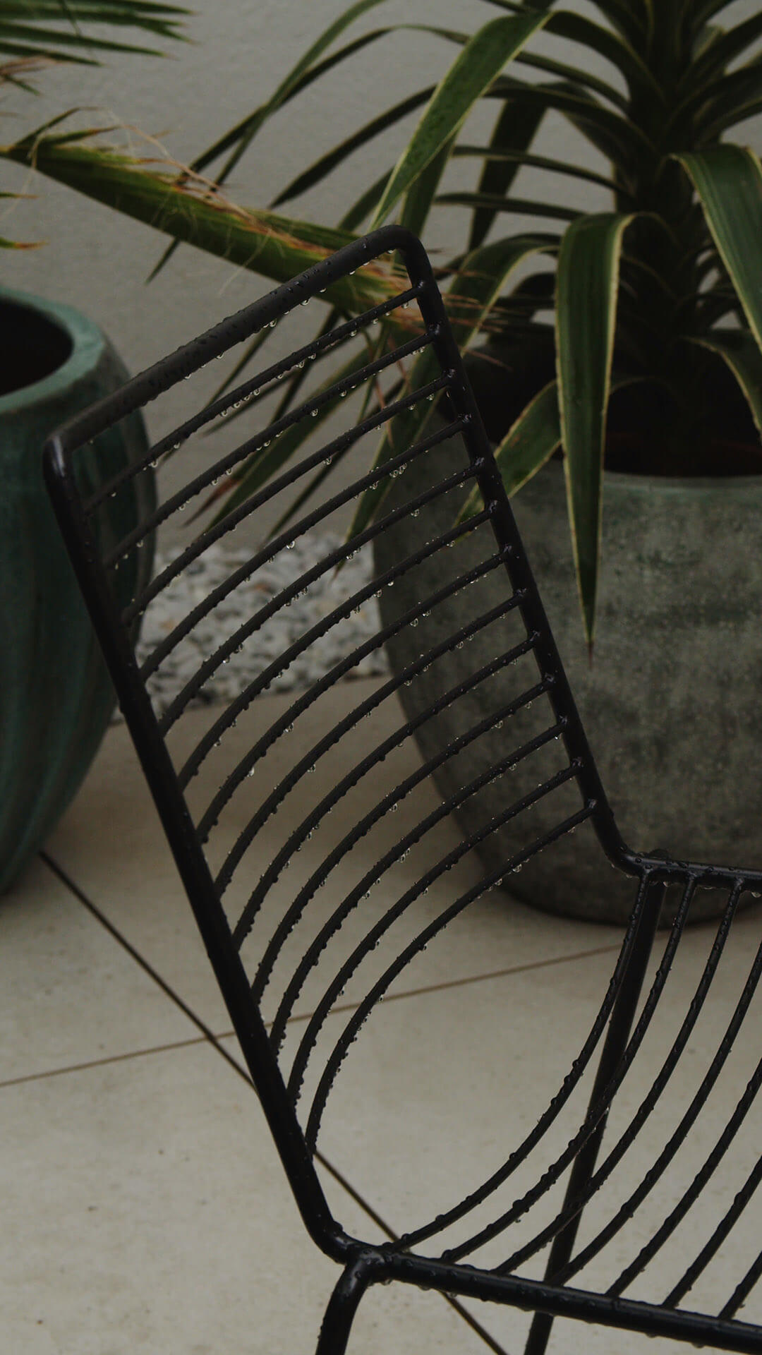 kaboompics-shop_stock-video_minimalist-outdoor-elegance_004_COVER